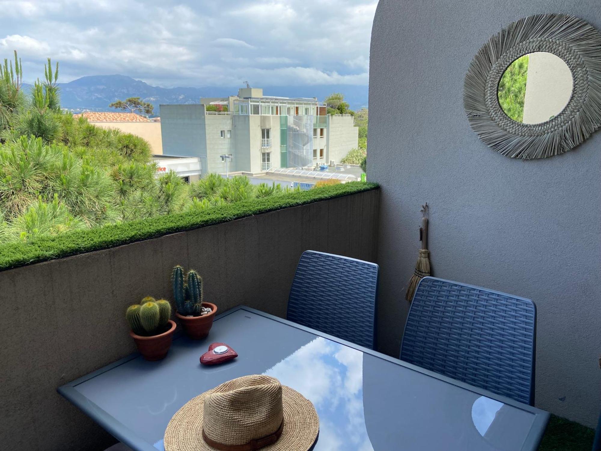 Corse Calvi appt vue sur mer Extérieur photo
